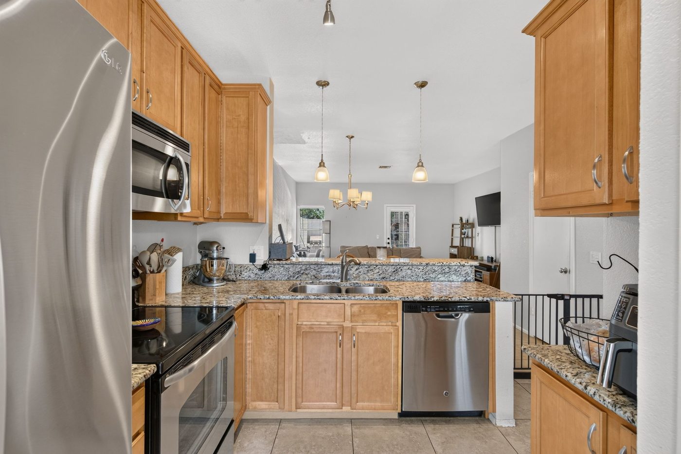 Granite and stainless kitchen at 1600 N Saba St Unit 172, Chandler